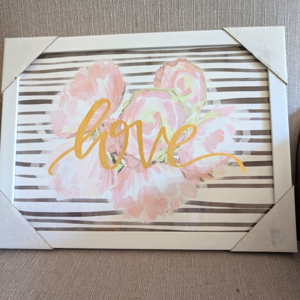 Box#18 😍 5 For $25 😍 Love Floral Wall Art with Gold Accents